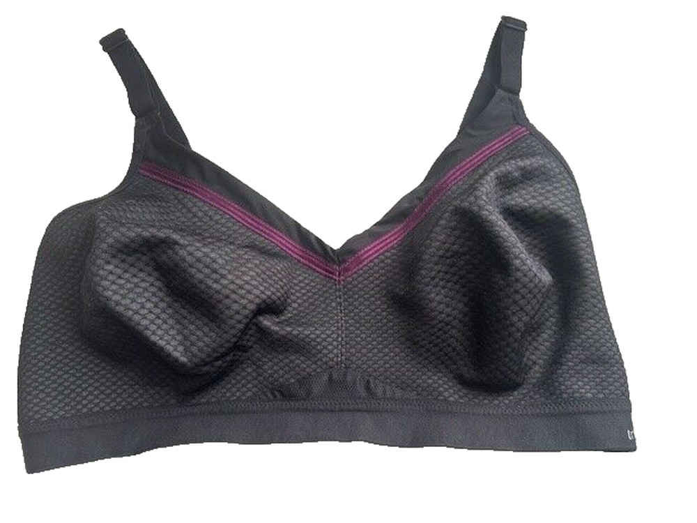 Triumph Triaction Free Motion Sports Bra 42D Black Purple Wireless High Impact